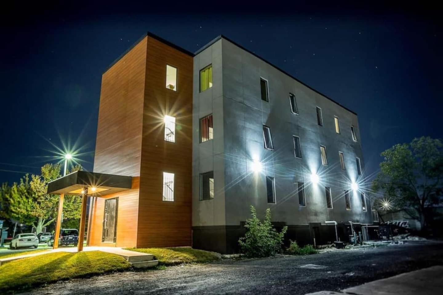 Fallsview Boutique 2Bd 1B Apartman Niagara-vízesés Kültér fotó